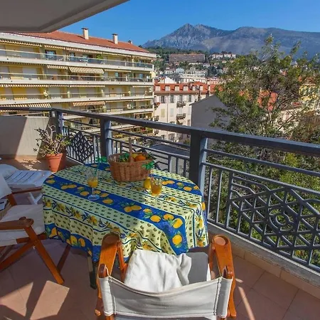 28d - Centre Avec Terrasse Et Parking