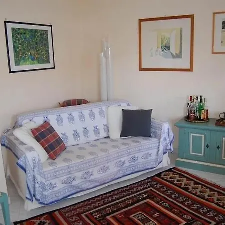 28d - Centre Avec Terrasse Et Parking *